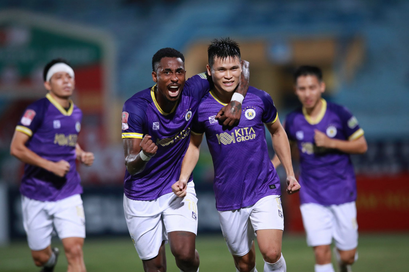 Hà Nội thắng đẹp SLNA trên sân Hàng Đẫy ảnh 11 Hà Nội thắng đẹp SLNA trên sân Hàng Đẫy ảnh 11