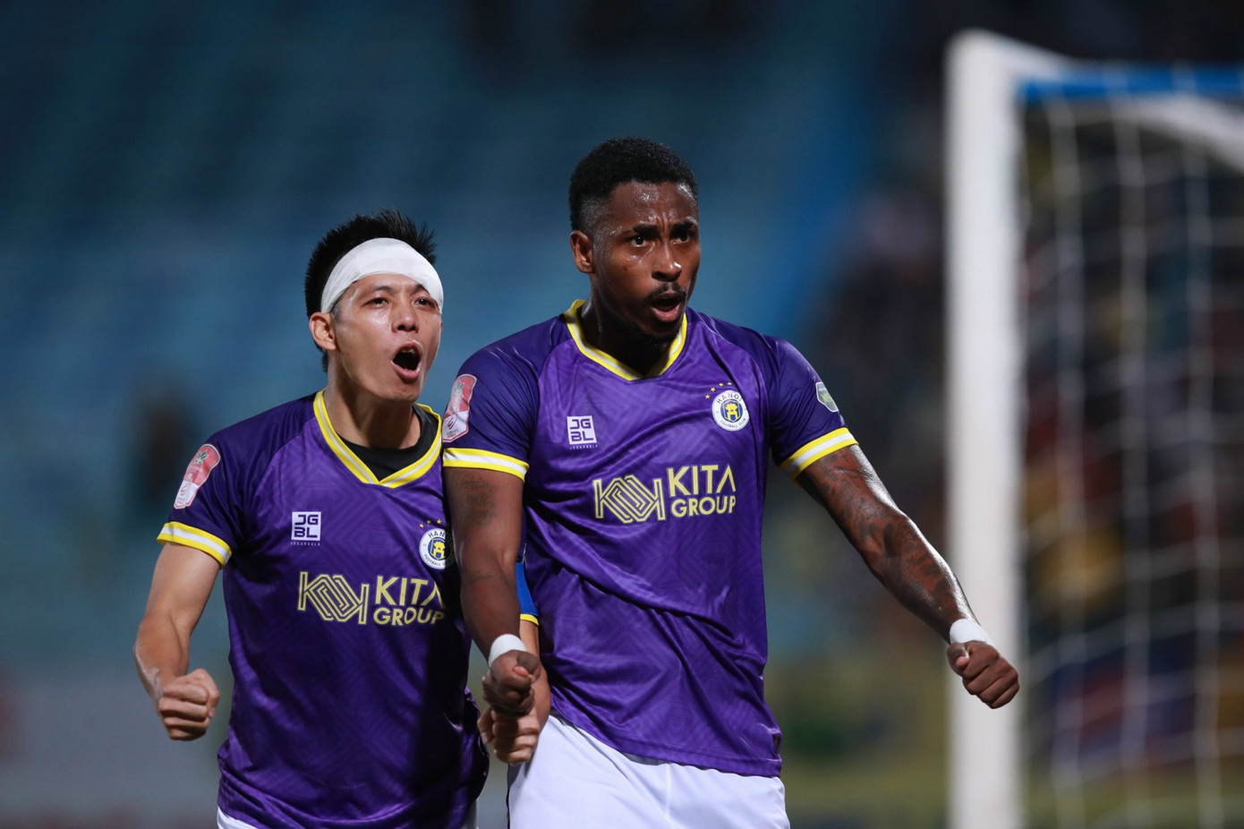 Hà Nội thắng đẹp SLNA trên sân Hàng Đẫy ảnh 22 Hà Nội thắng đẹp SLNA trên sân Hàng Đẫy ảnh 22