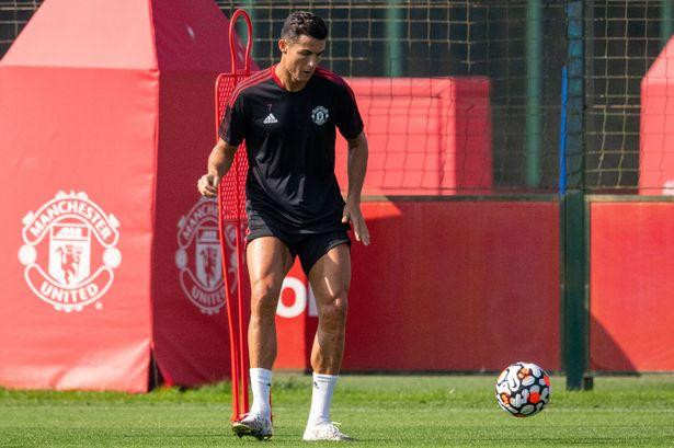 Ronaldo nhận tin không vui trong ngày đầu tập trung cùng M.U Ronaldo nhận tin không vui trong ngày đầu tập trung cùng M.U