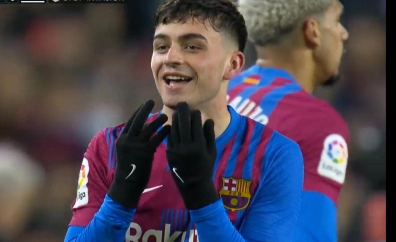 Pedri nhận giải cầu thủ hay nhất trận