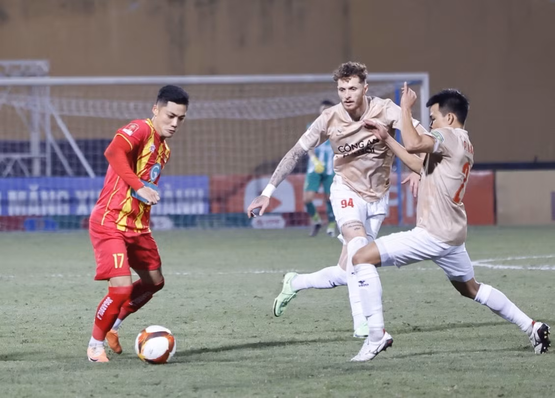  Thắng Thanh Hoá, CAHN trở lại cuộc đua vô địch V-League ảnh 21