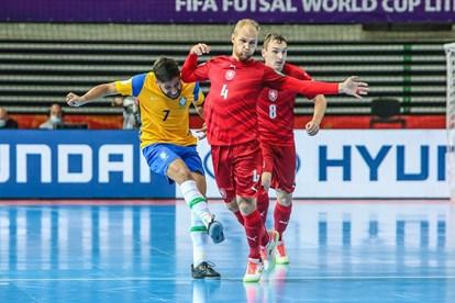 ĐT Czech đang đứng nhì bảng sau Brazil