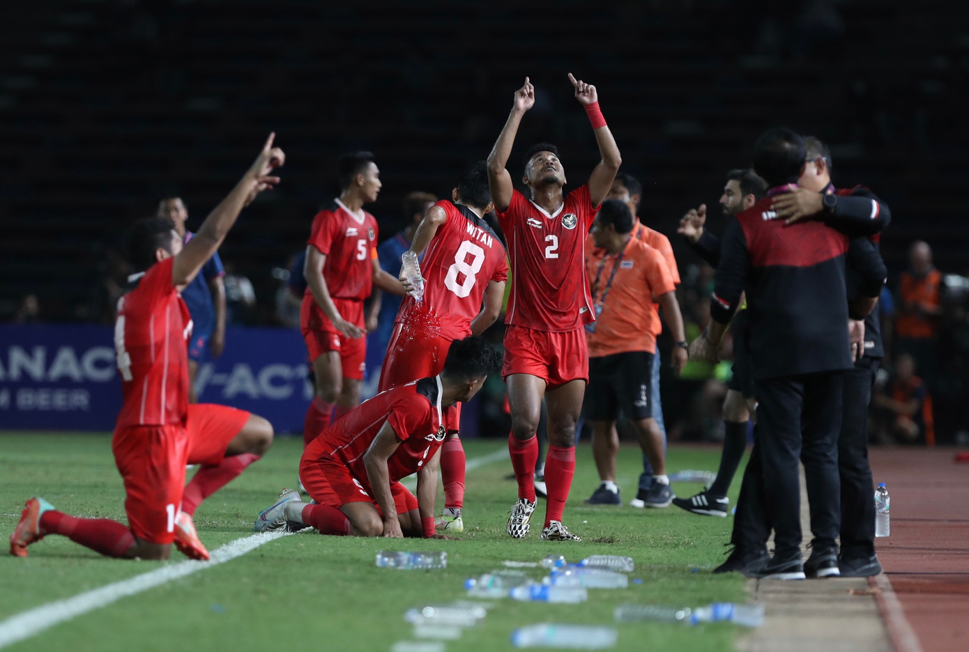 Hạ Thái Lan 5-2, Indonesia giành HCV SEA Games sau 32 năm chờ đợi ảnh 17
