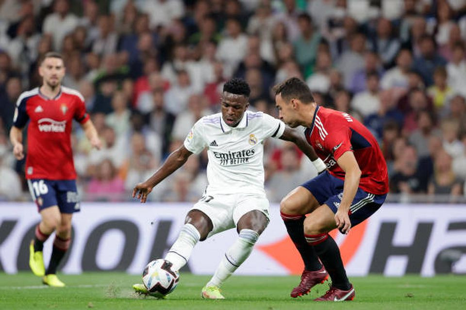 Vinicius dứt điểm không thành trong hiệp 1 Vinicius dứt điểm không thành trong hiệp 1