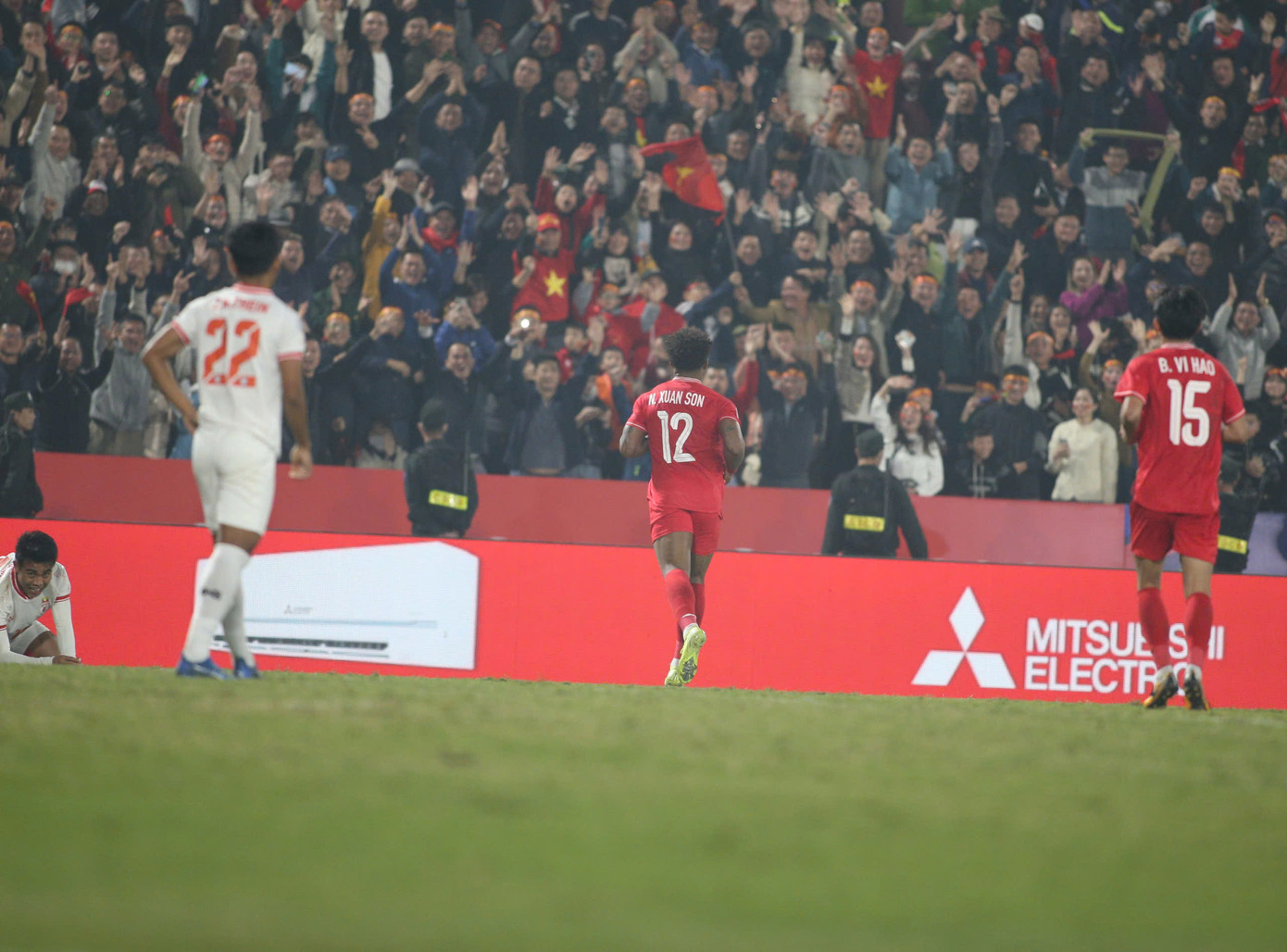 Đại phá Myanmar, đội tuyển Việt Nam vào bán kết ASEAN Cup 2024 ảnh 96