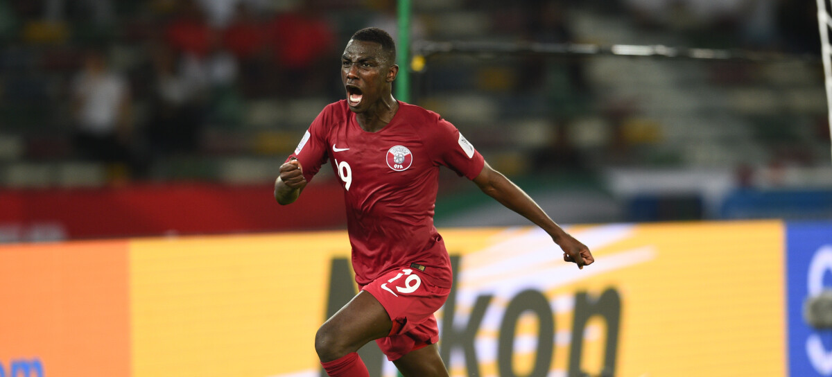 Qatar mạnh vượt trội so với Lebanon