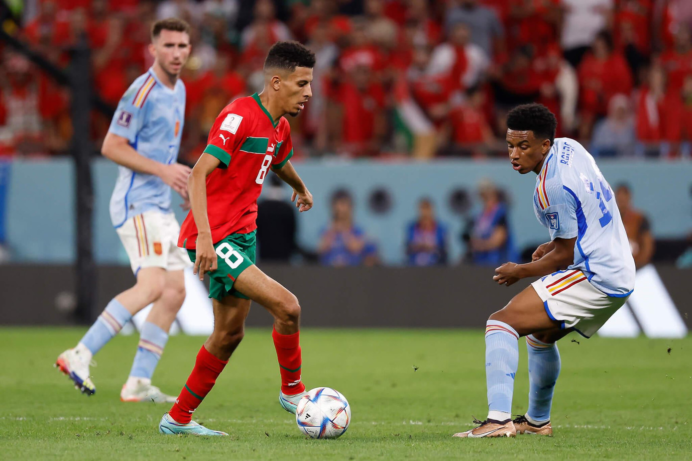 Các cầu thủ Morocco có lối chơi rất khó chịu Các cầu thủ Morocco có lối chơi rất khó chịu