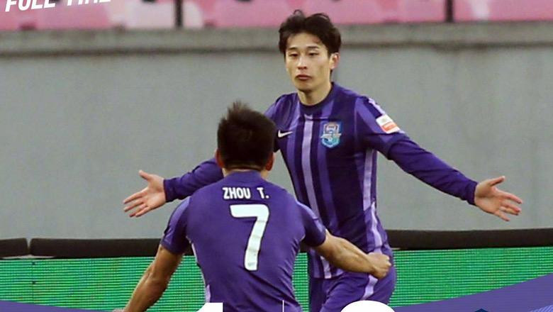 Tiền đạo Ba Dun trong màu áo CLB Tianjin