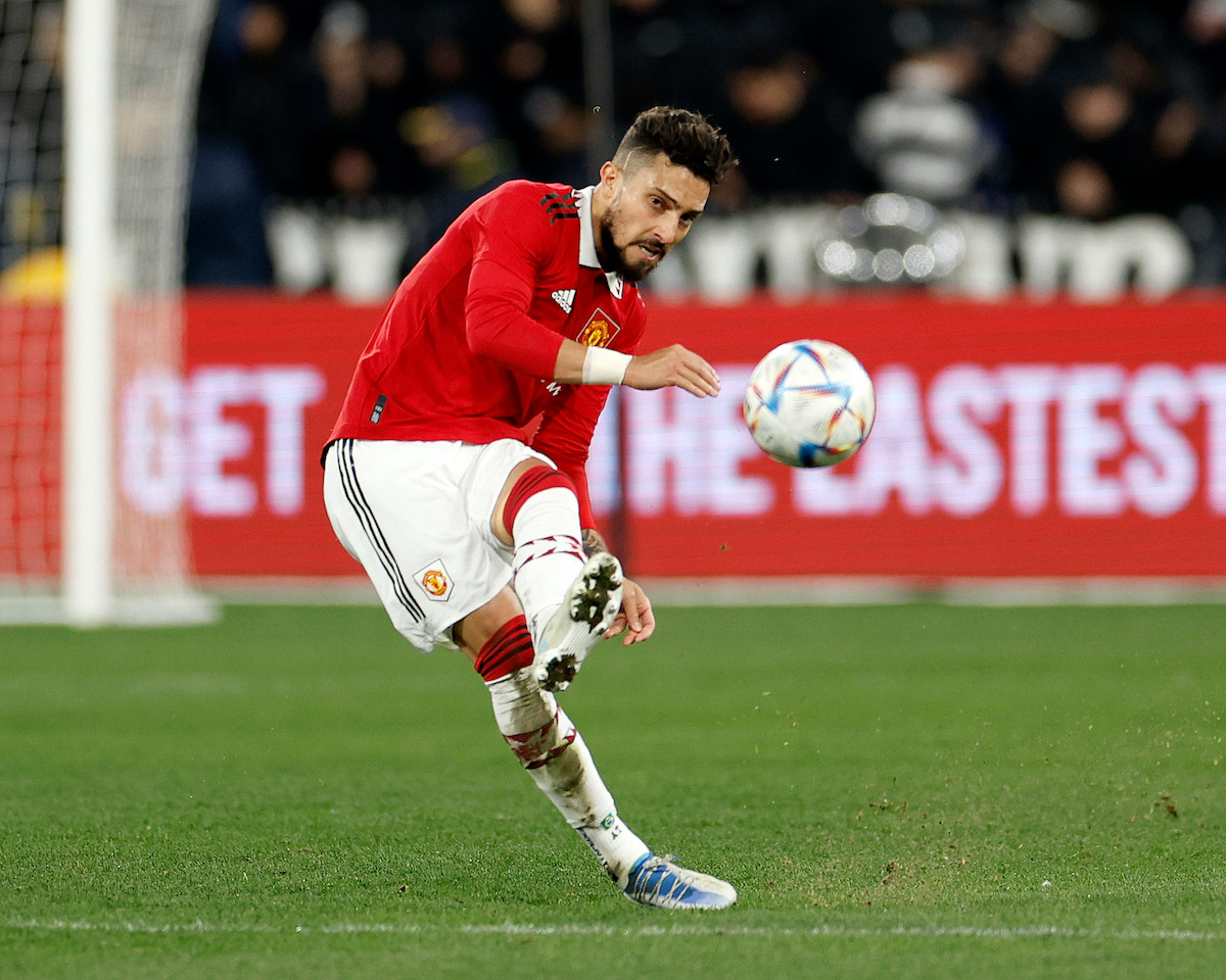 Telles khép lại 3 năm không thành công tại MU Telles khép lại 3 năm không thành công tại MU