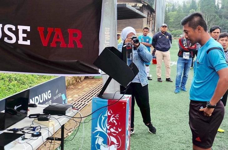 Giải đấu nghiệp dư ở bang Bandung đã có VAR, nhưng giải VĐQG Indonesia thì chưa