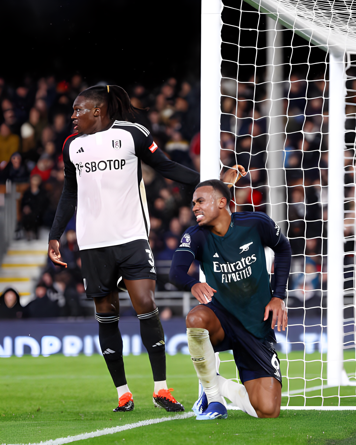 Bại trận trước Fulham 1-2, Arsenal tụt xuống hạng 4 tại Ngoại hạng Anh ảnh 22 Bại trận trước Fulham 1-2, Arsenal tụt xuống hạng 4 tại Ngoại hạng Anh ảnh 22