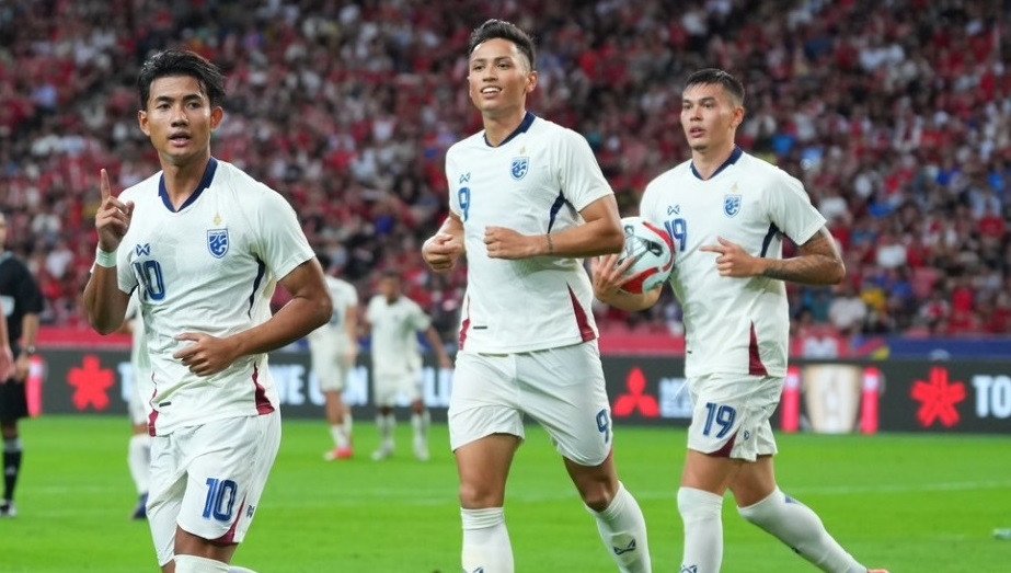 Philippines đánh bại Thái Lan bằng bàn thắng phút bù giờ ảnh 12