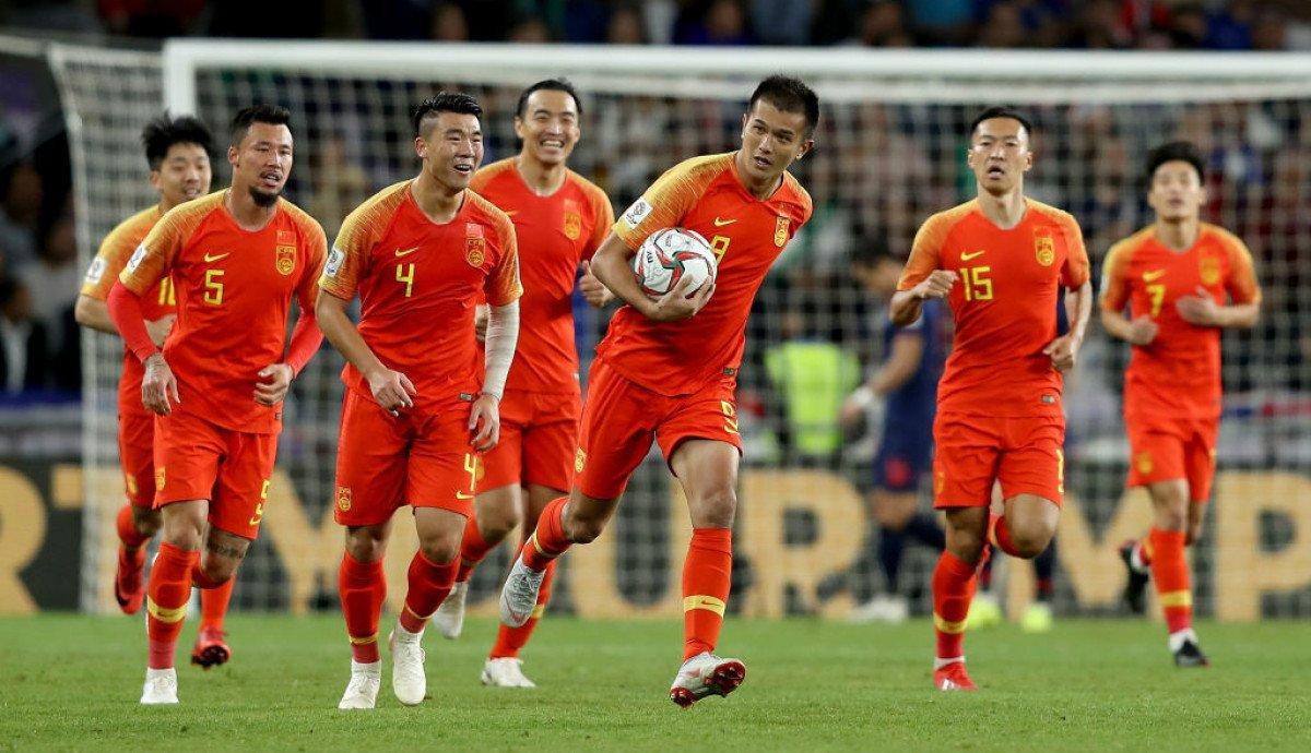 Nhiều fan lạc quan vào chiến thắng của tuyển Trung Quốc, nhưng cũng không ít người nghĩ ngược lại