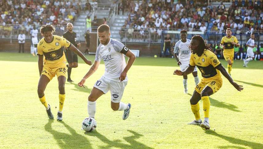 Pau FC vẫn mỏi mòn tìm kiếm chiến thắng đầu tiên