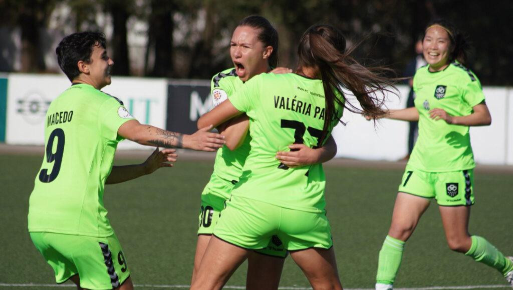 Lank không duy trì tỷ số hoà được tới hết trận Lank không duy trì tỷ số hoà được tới hết trận