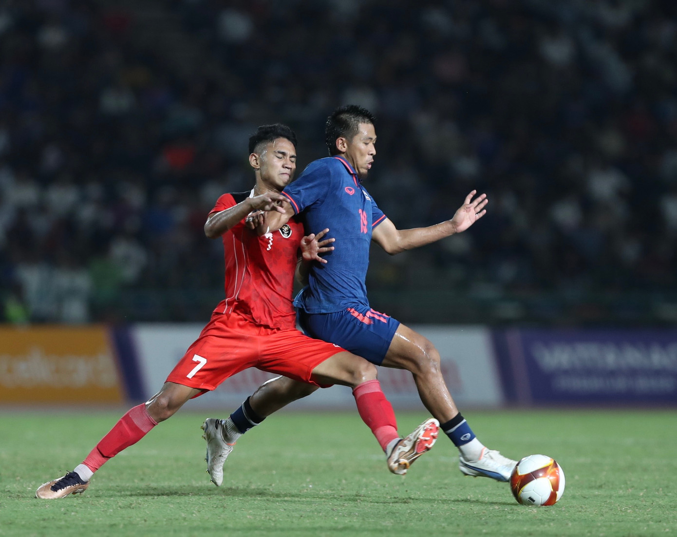 Hạ Thái Lan 5-2, Indonesia giành HCV SEA Games sau 32 năm chờ đợi ảnh 20