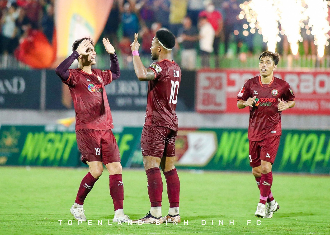 Bình Định đang có phong độ tốt (ảnh: Topenland Bình Định) Bình Định đang có phong độ tốt (ảnh: Topenland Bình Định)