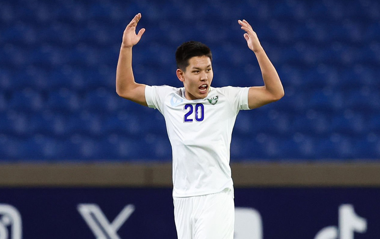 Uzbekistan đã trừng phạt những sai lầm của hàng thủ đối phương