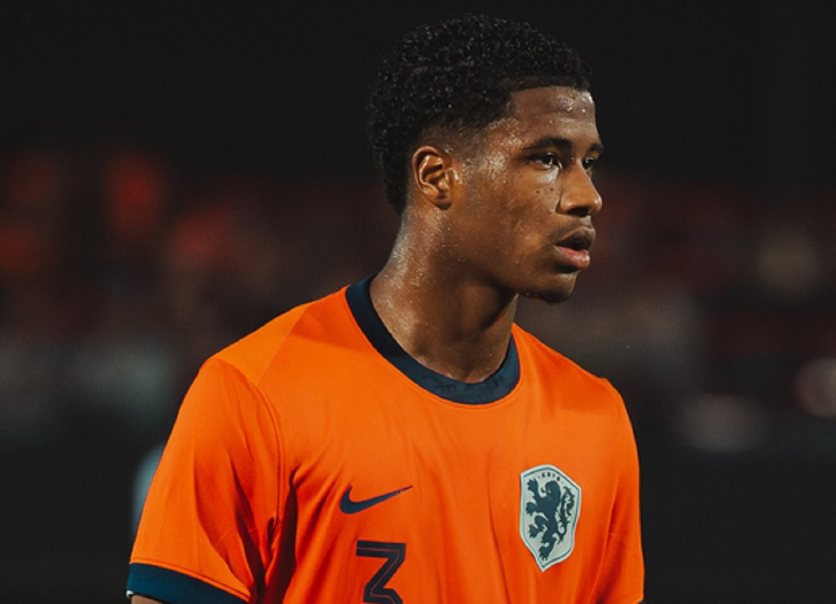 Flamingo đang khoác áo U21 Hà Lan Flamingo đang khoác áo U21 Hà Lan