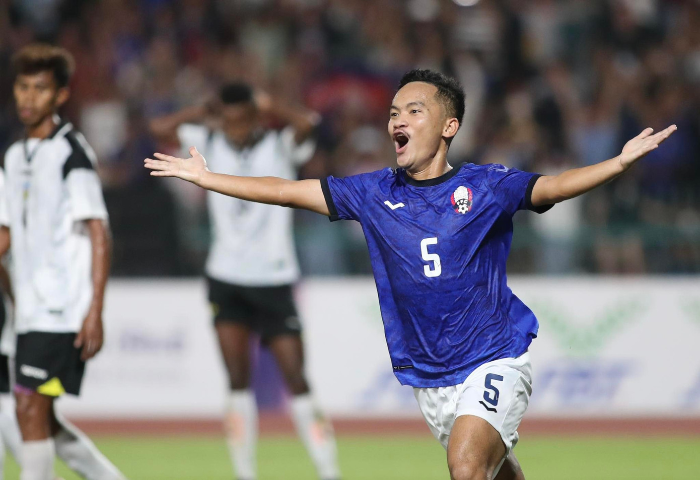 SEA Games 32: Đại thắng U22 Timor Leste 4-0, U22 Campuchia qua mặt Indonesia chiếm ngôi đầu bảng A ảnh 14 SEA Games 32: Đại thắng U22 Timor Leste 4-0, U22 Campuchia qua mặt Indonesia chiếm ngôi đầu bảng A ảnh 14