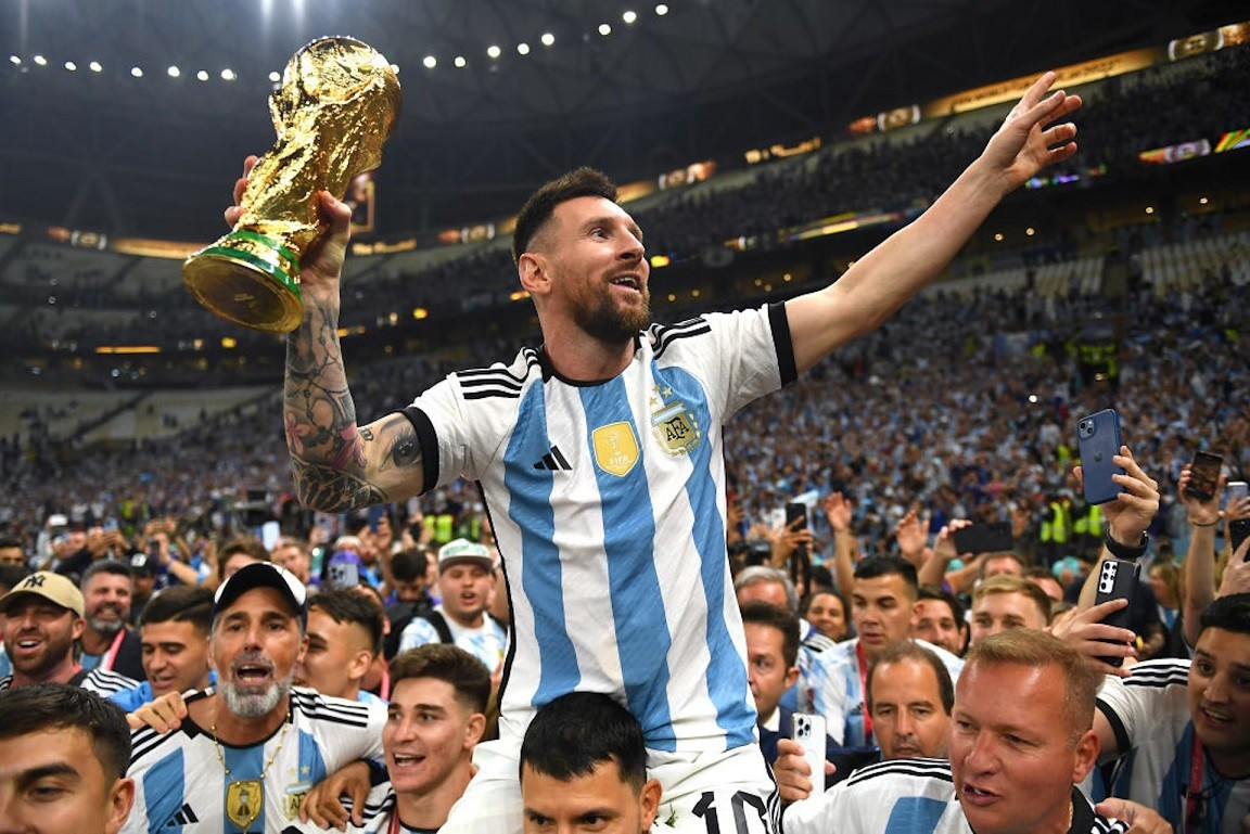 UEFA khẳng định đánh giá Messi dựa trên phong độ của anh tại World Cup 2022