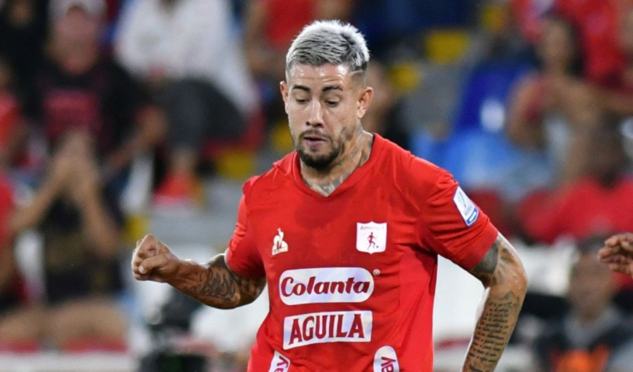 Holgado đang là tiền đạo hàng đầu ở giải VĐQG Colombia