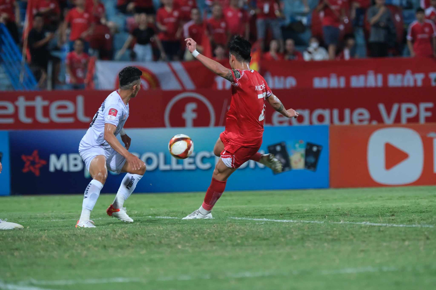 Đức Chiến, Mạnh Dũng lập công giúp Viettel đánh bại Hải Phòng 2-0 ảnh 20