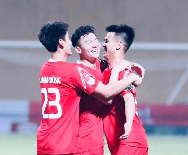 Hoàng Đức rực sáng, Viettel đánh bại SLNA 3-0 ảnh 5