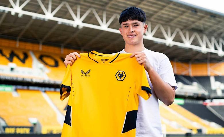 Birtwistle không muốn cơ hội ra sân tại Ngoại hạng Anh bị ảnh hưởng nên trốn nghĩa vụ quân sự tại Singapore