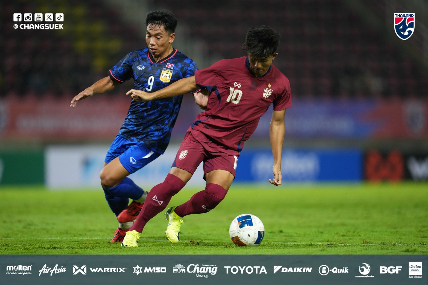 Các cầu thủ Lào đã khiến Thái Lan trải qua 90 phút trầy trật