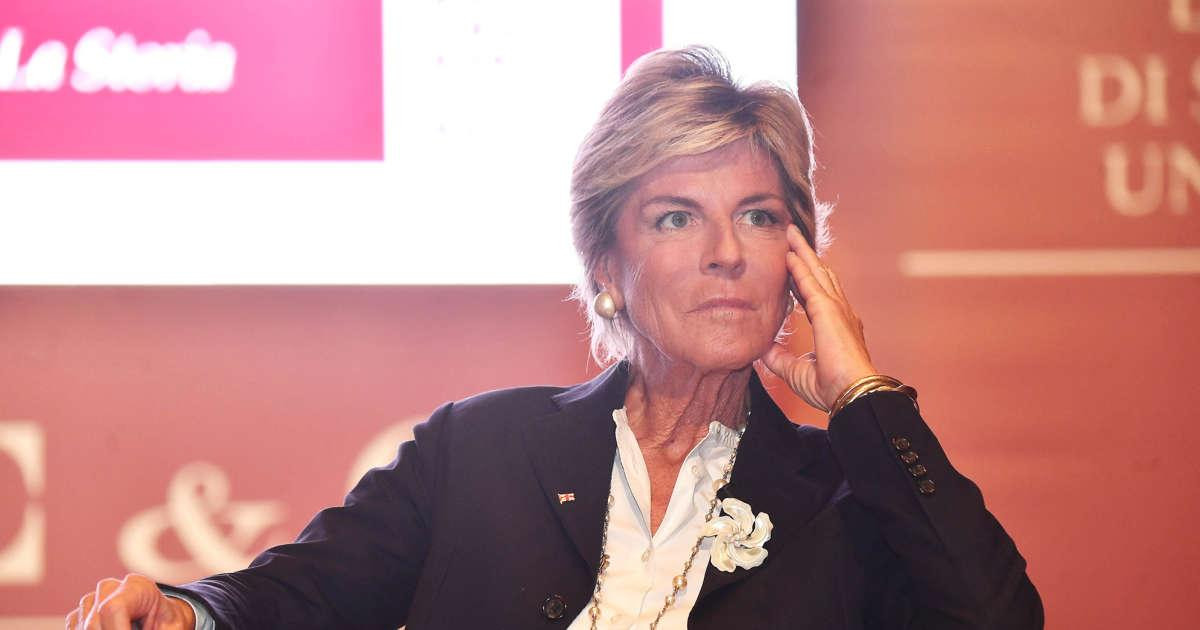 Bà Evelina Christillin, thành viên cấp cao trong ban điều hành FIFA Bà Evelina Christillin, thành viên cấp cao trong ban điều hành FIFA