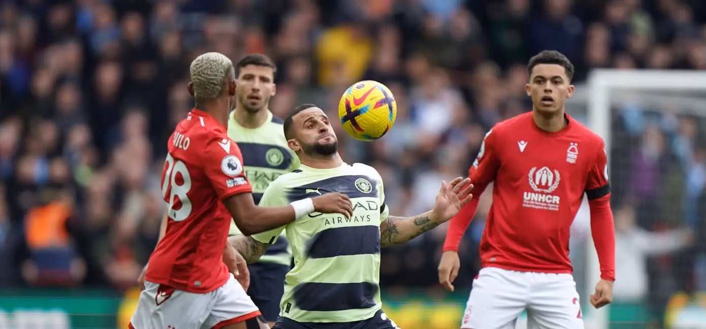 Bị Nottingham chia điểm, Man City mất ngôi đầu về lại tay Arsenal ảnh 7