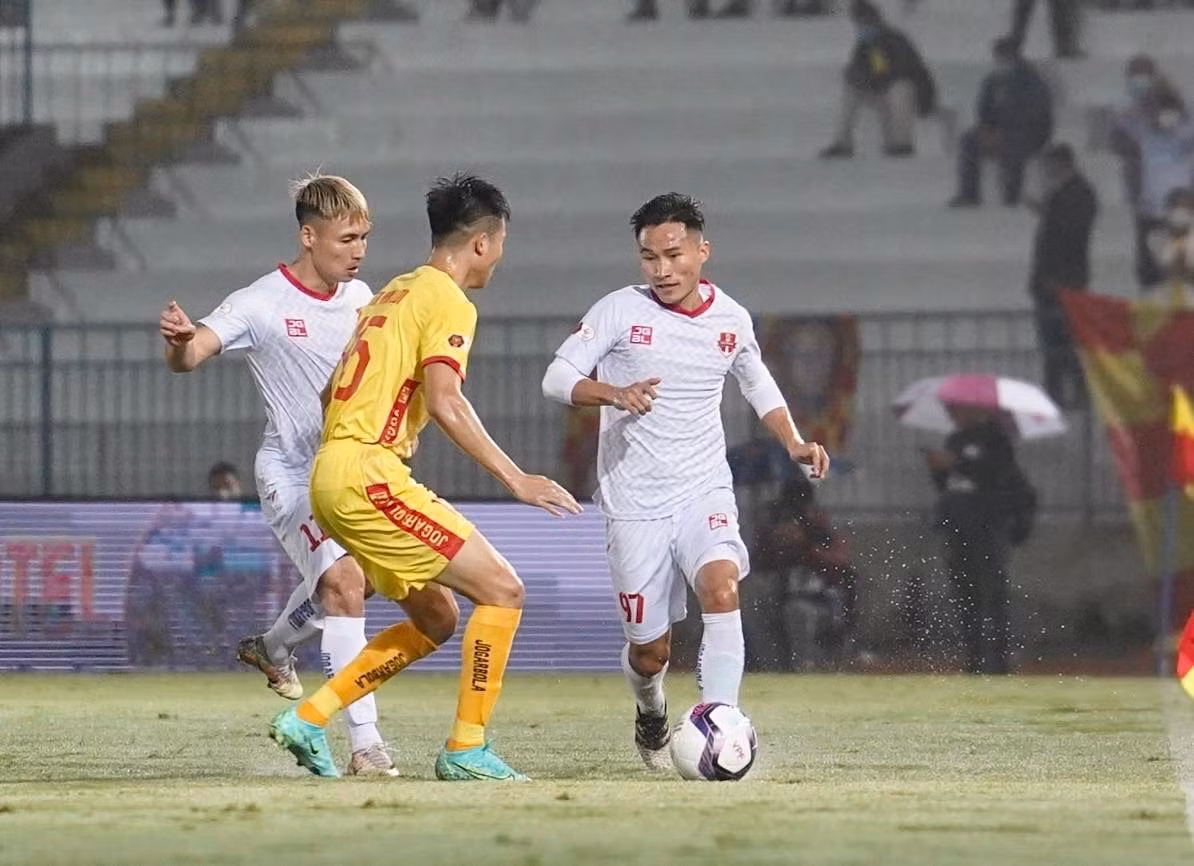 Cả Thanh Hóa lẫn Hải Phòng đều đang gặp khó Cả Thanh Hóa lẫn Hải Phòng đều đang gặp khó