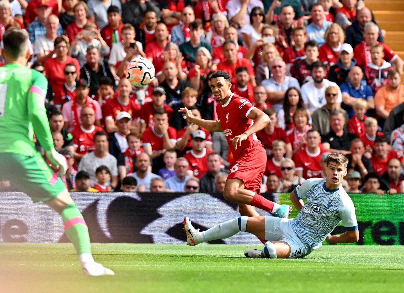 Mac Allister nhận thẻ đỏ, Liverpool vẫn thắng Bournemouth 3-1 ảnh 14