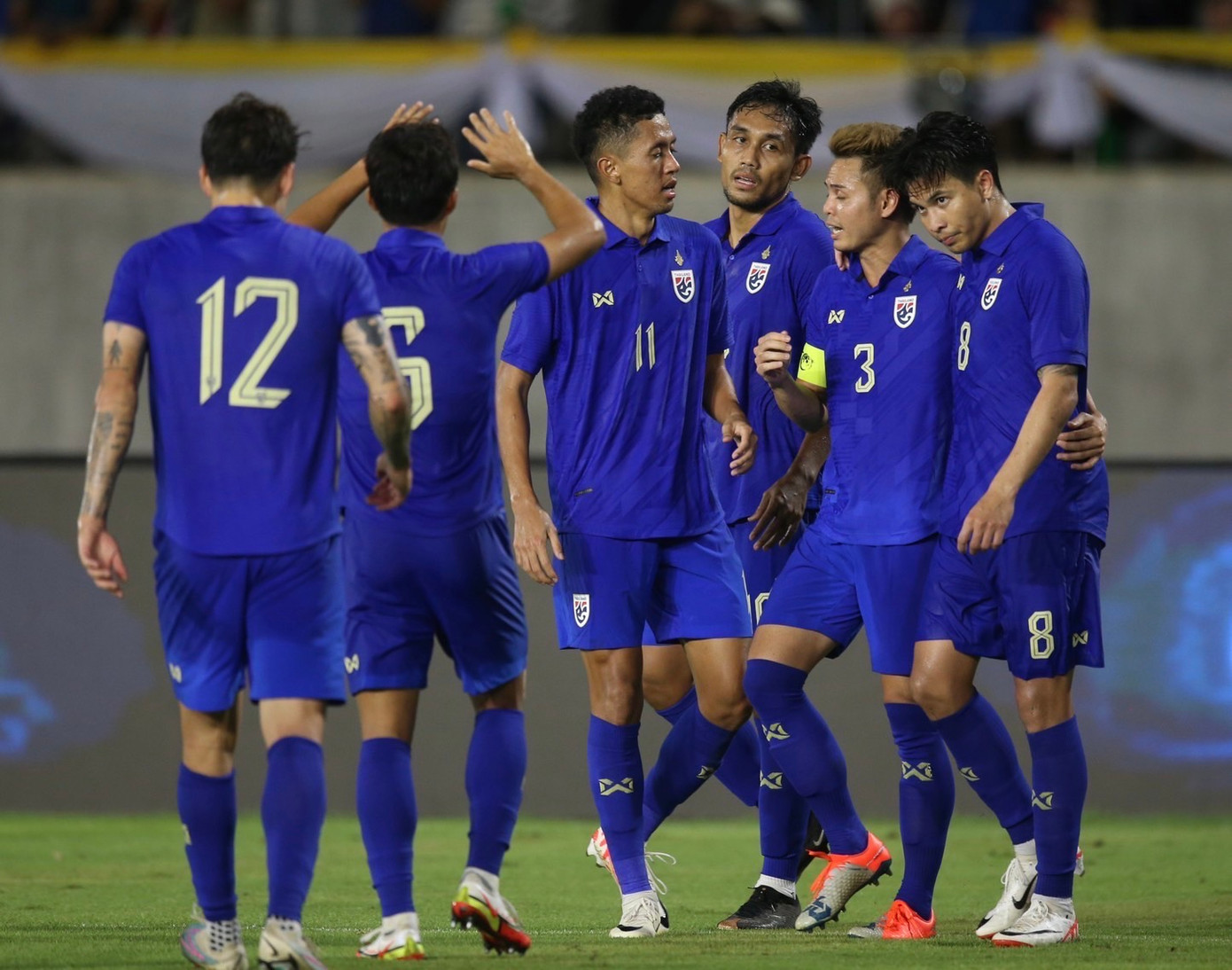 Thái Lan gặp vô vàn khó khăn trước các đại diện Tây Á