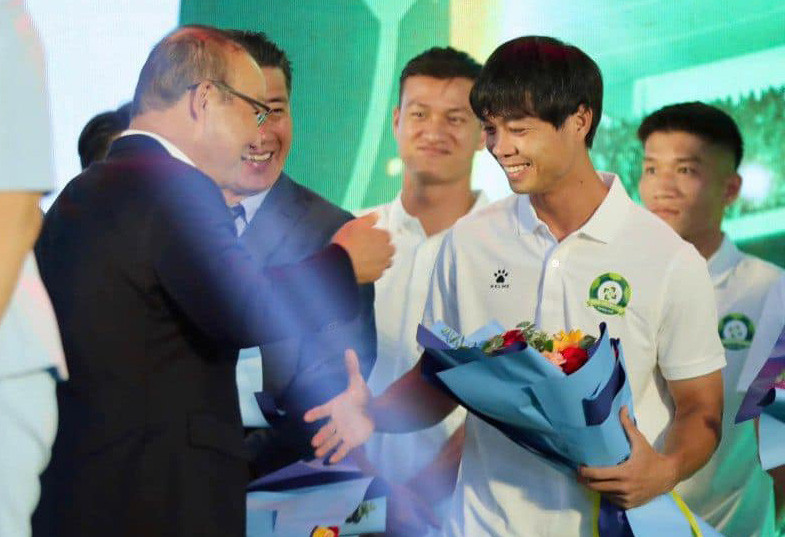 HLV Park Hang-seo nhắn nhủ Công Phượng