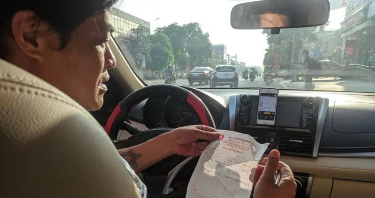 Các phóng viên và trải nghiệm đi taxi tại Việt Trì Các phóng viên và trải nghiệm đi taxi tại Việt Trì
