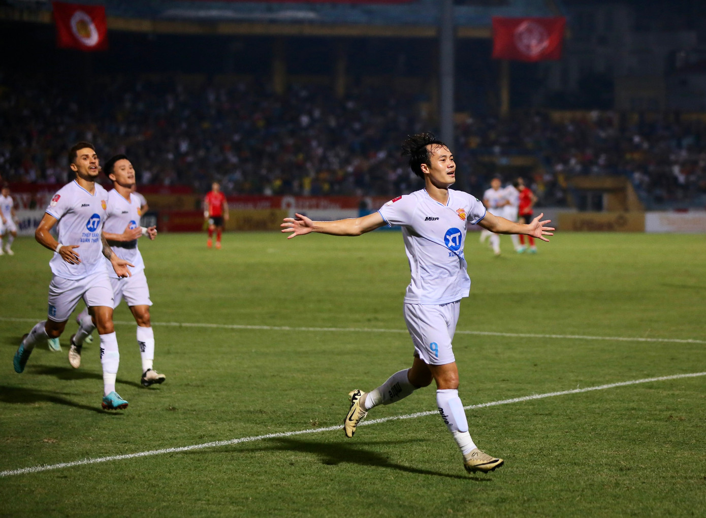 ảnh: Thỏa Văn ảnh: Thỏa Văn