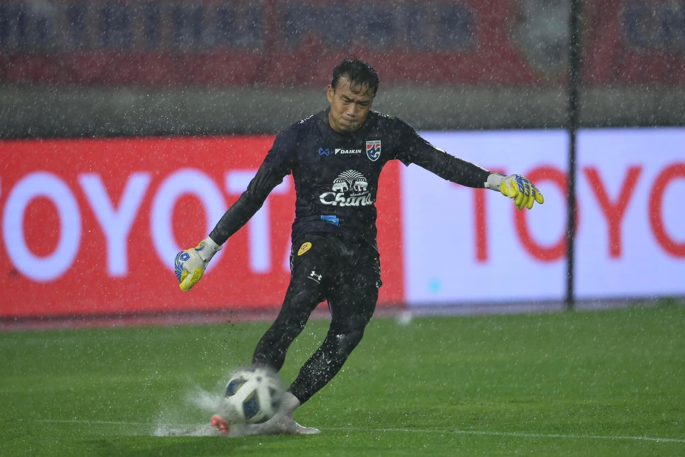 Thua penalty 4-5, Thái Lan đánh mất King's Cup về tay Iraq ảnh 11