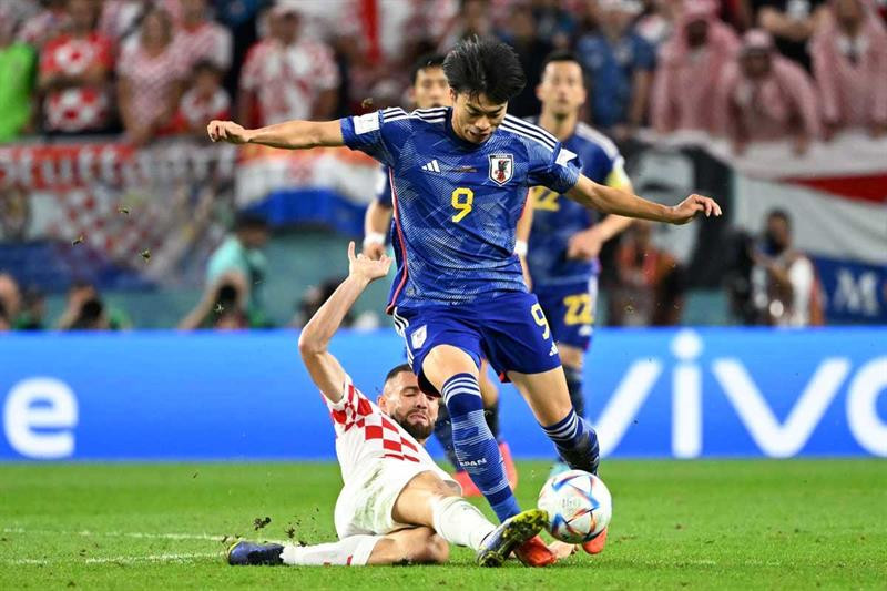 Mitoma vẫn được đặt niềm tin