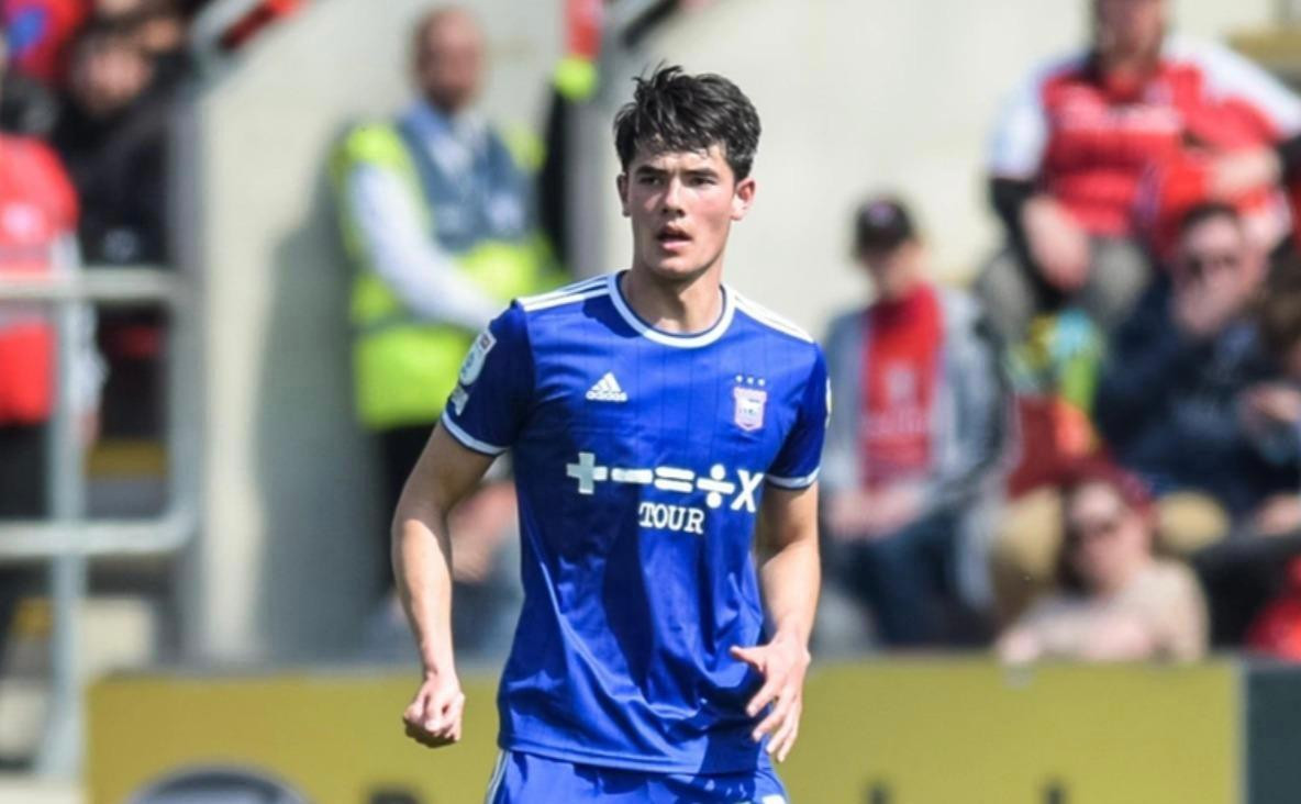 Baggott vẫn đang phải làm nghĩa vụ tại Anh