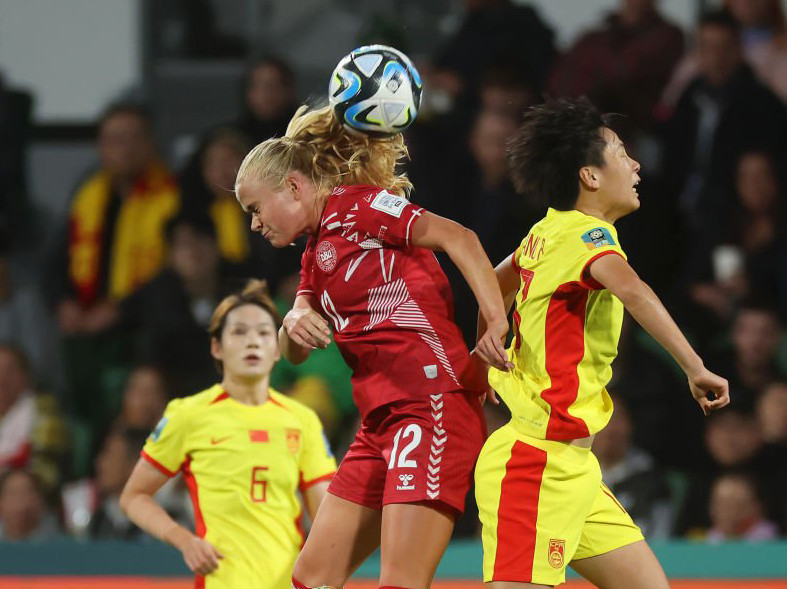 Đan Mạch đánh bại Trung Quốc nhờ bàn thắng duy nhất phút cuối trận ảnh 9 Đan Mạch đánh bại Trung Quốc nhờ bàn thắng duy nhất phút cuối trận ảnh 9