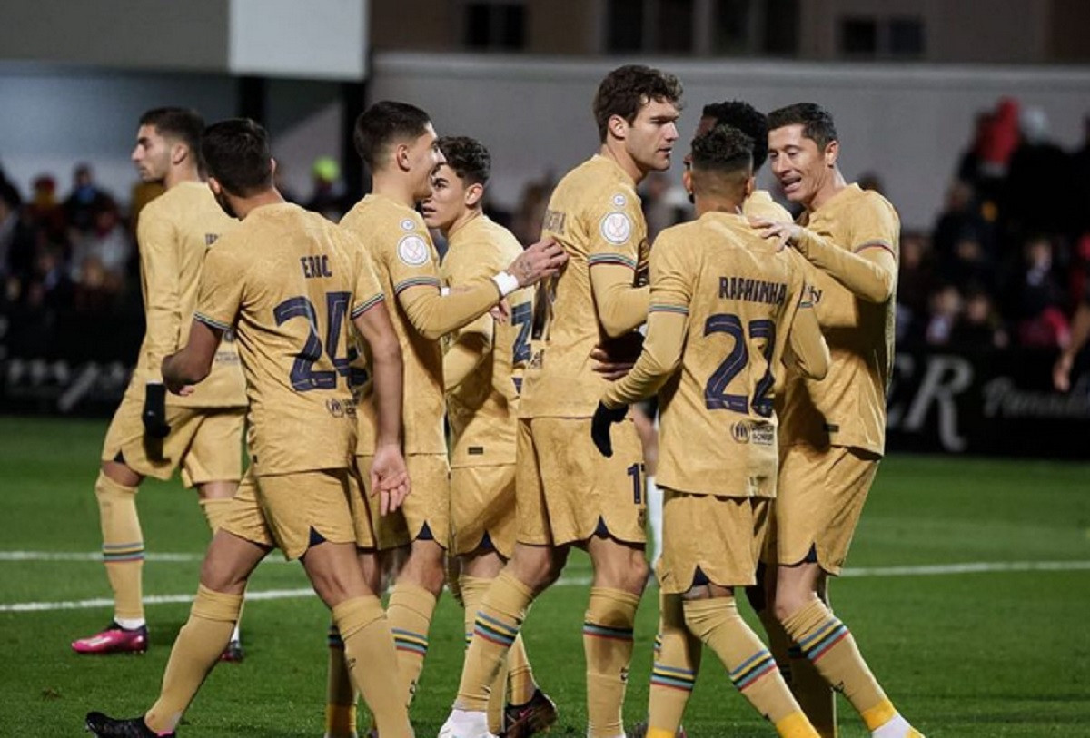 Barca vươn lên dẫn trước sau nửa đầu hiệp hai Barca vươn lên dẫn trước sau nửa đầu hiệp hai