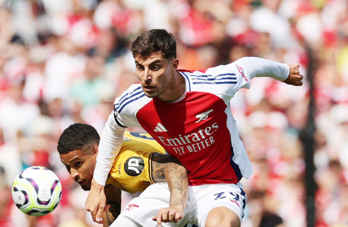 Arsenal thắng trận ra quân giải Ngoại hạng Anh ảnh 3 Arsenal thắng trận ra quân giải Ngoại hạng Anh ảnh 3