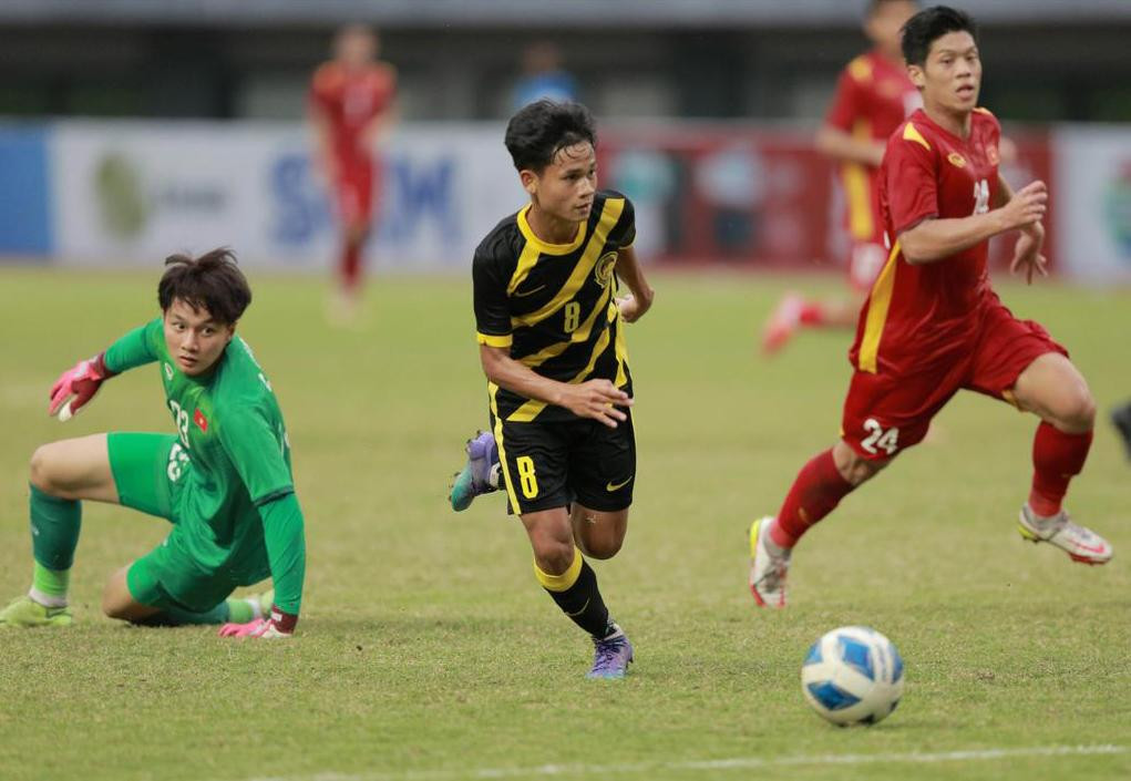U19 Việt Nam vừa nhận được nhiều bài học trong thất bại 0-3 trước Malaysia U19 Việt Nam vừa nhận được nhiều bài học trong thất bại 0-3 trước Malaysia