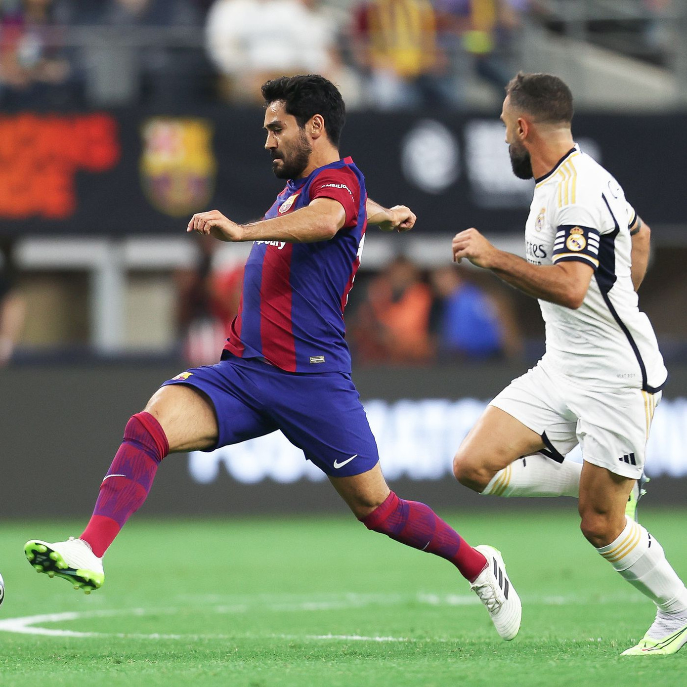 Bellingham lập cú đúp, Real ngược dòng hạ Barca 2-1 ảnh 7 Bellingham lập cú đúp, Real ngược dòng hạ Barca 2-1 ảnh 7