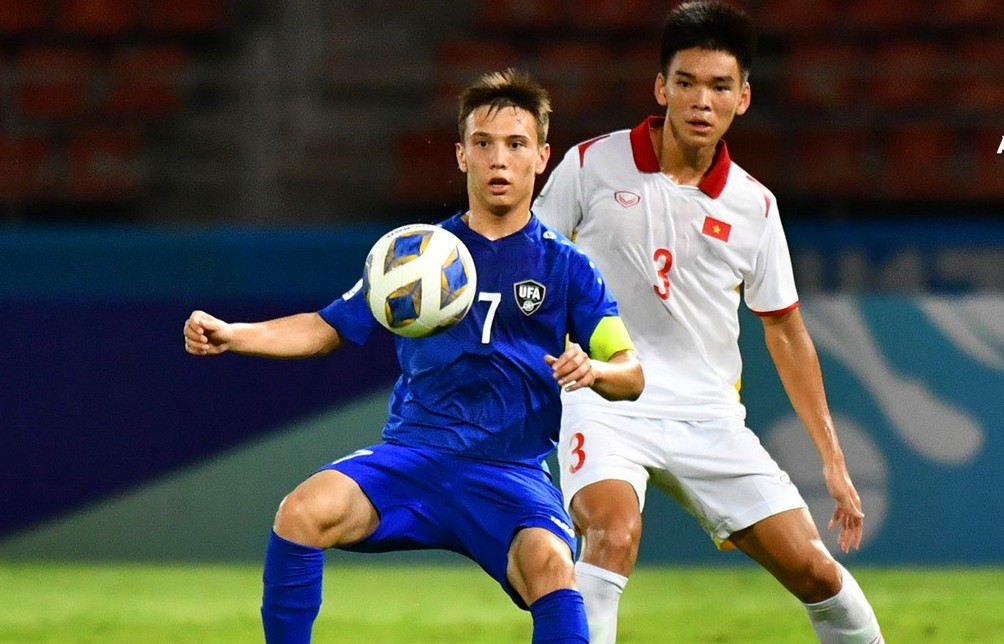 U19 Việt Nam thua U19 Uzbekistan và chấp nhận đứng cuối cùng sau 3 trận toàn thua U19 Việt Nam thua U19 Uzbekistan và chấp nhận đứng cuối cùng sau 3 trận toàn thua