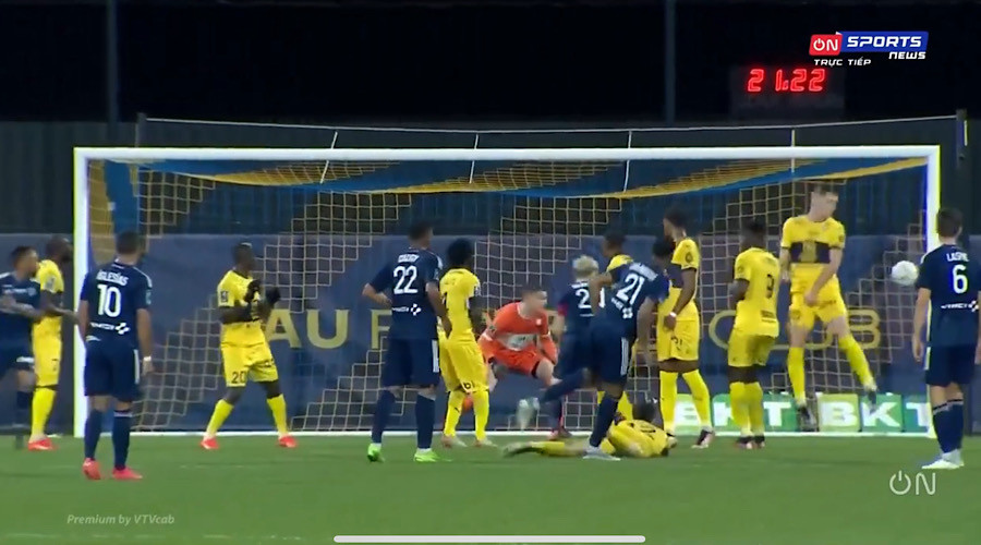 Tình huống Paris ghi bàn (Ảnh chụp màn hình) Tình huống Paris ghi bàn (Ảnh chụp màn hình)