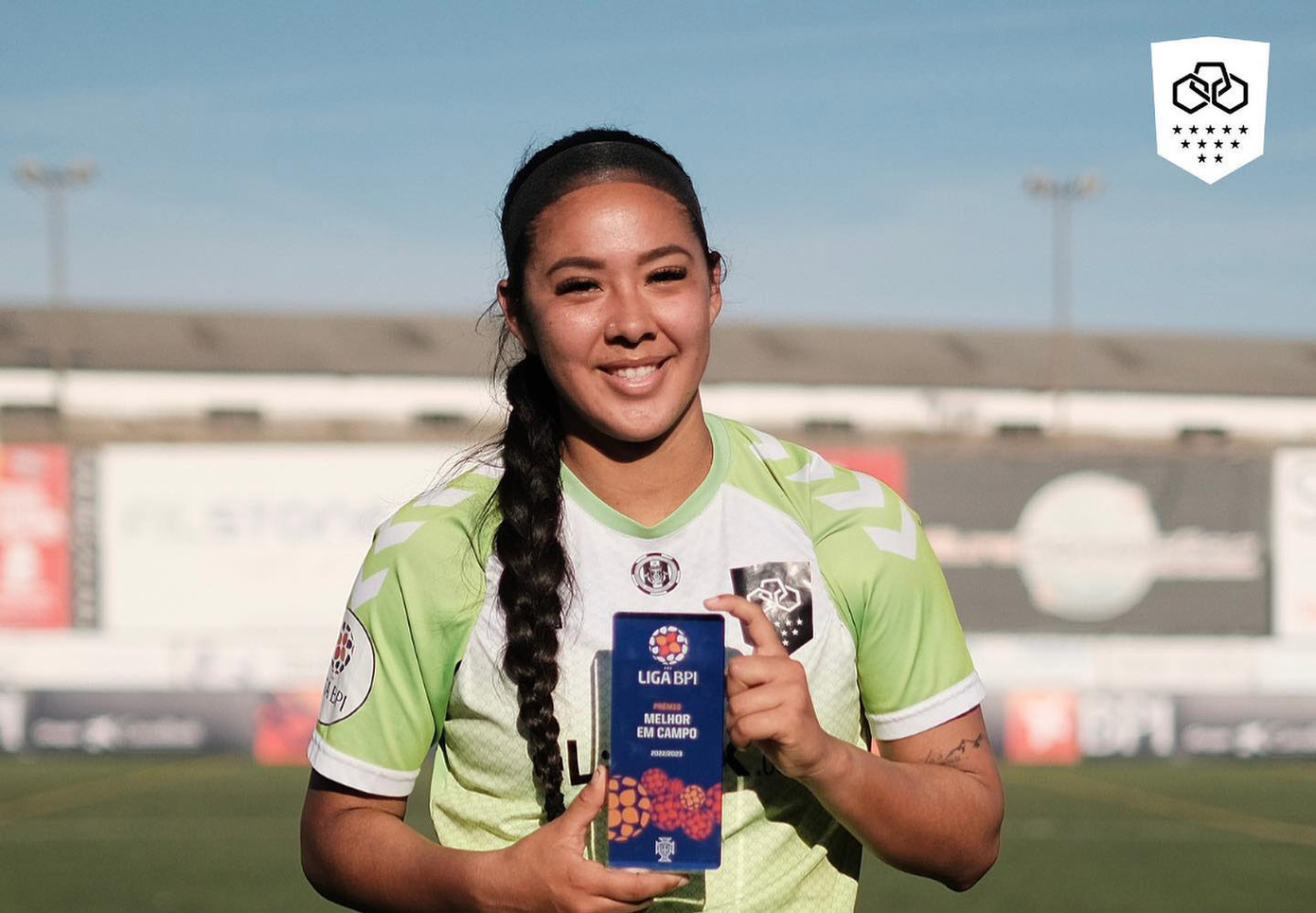 Oronoz giành phần thưởng cầu thủ hay nhất trận khi ghi cả 2 bàn cho Lank Oronoz giành phần thưởng cầu thủ hay nhất trận khi ghi cả 2 bàn cho Lank