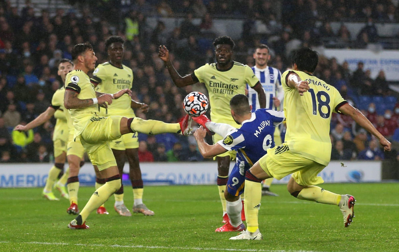 Arsenal đang thắng như trẻ tre tại Emirates